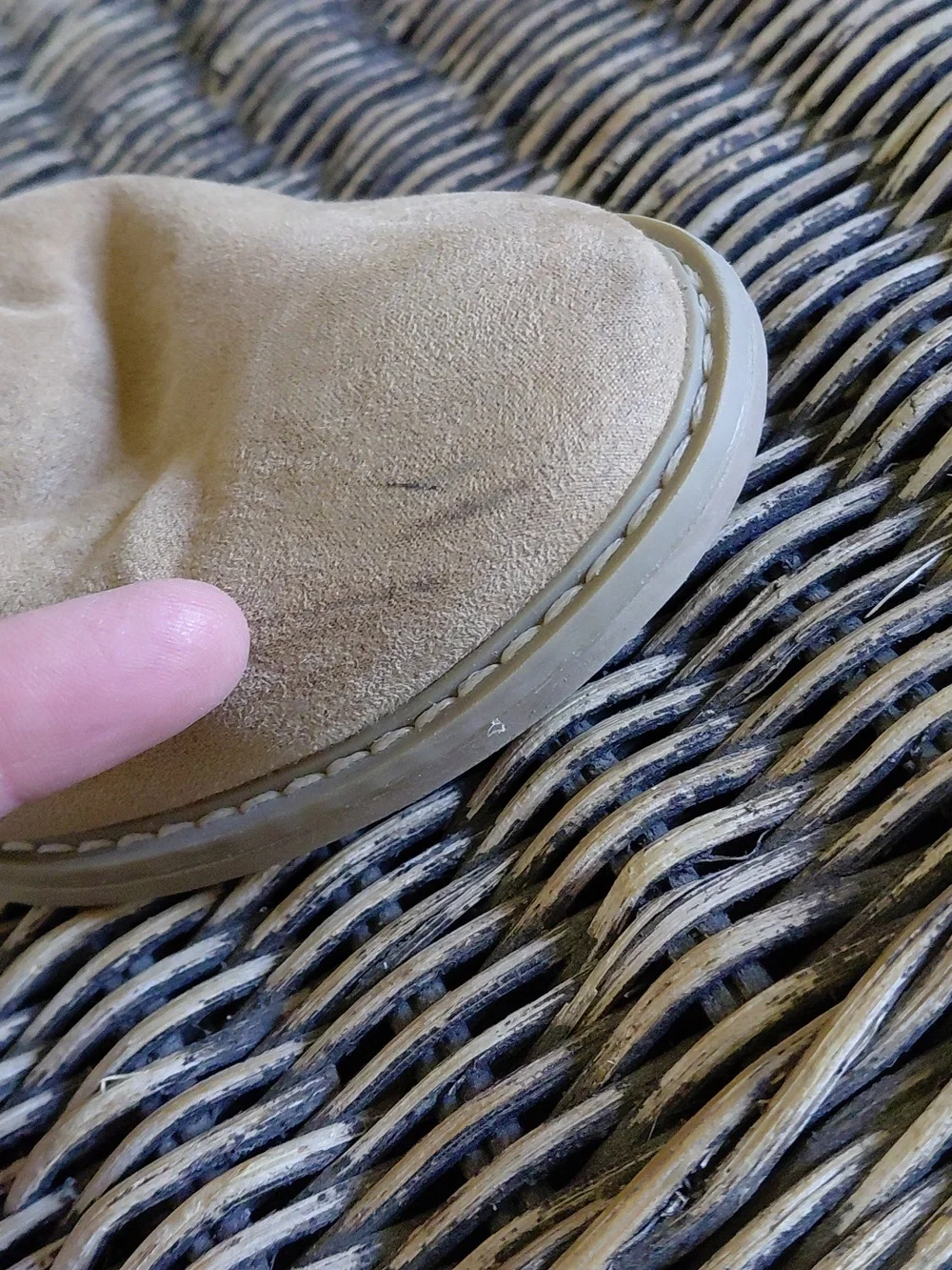 Universal Thread Booties - Picture 6 of 16
